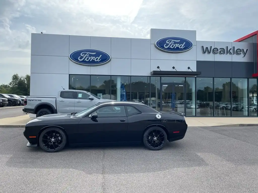 2022 Dodge Challenger GT Auto's photo