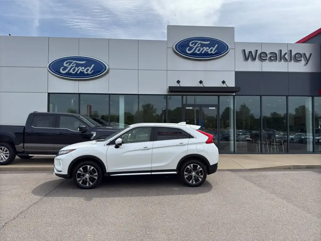 2020 Mitsubishi Eclipse Cross SEL S-AWC's photo