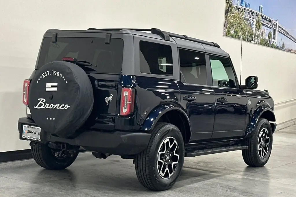 2021 Ford Bronco Outer Banks Advanced 4x4 photo 4