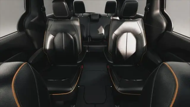 2027 Chrysler Pacifica Limited photo 3