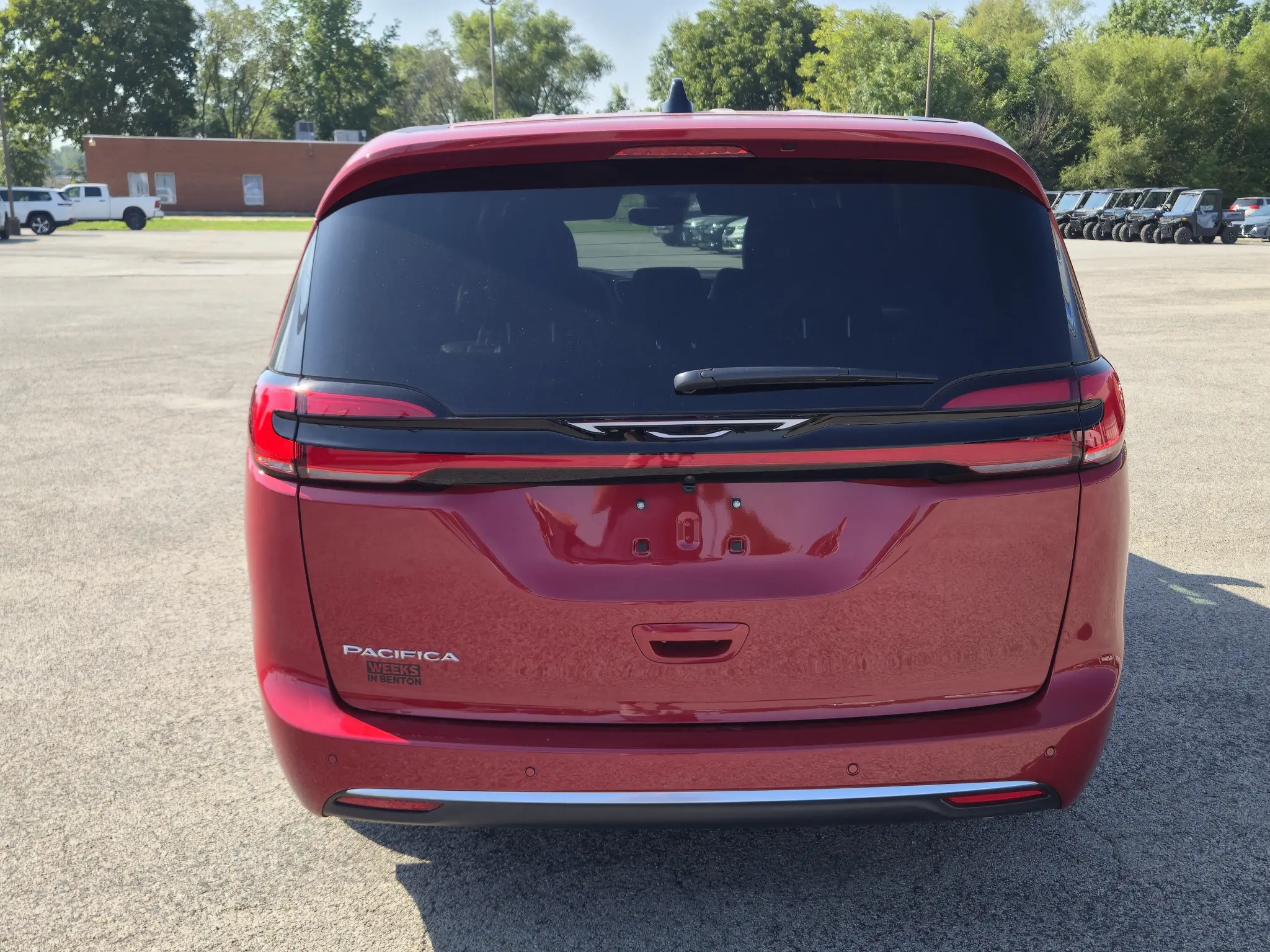 2027 Chrysler Pacifica Select photo 5