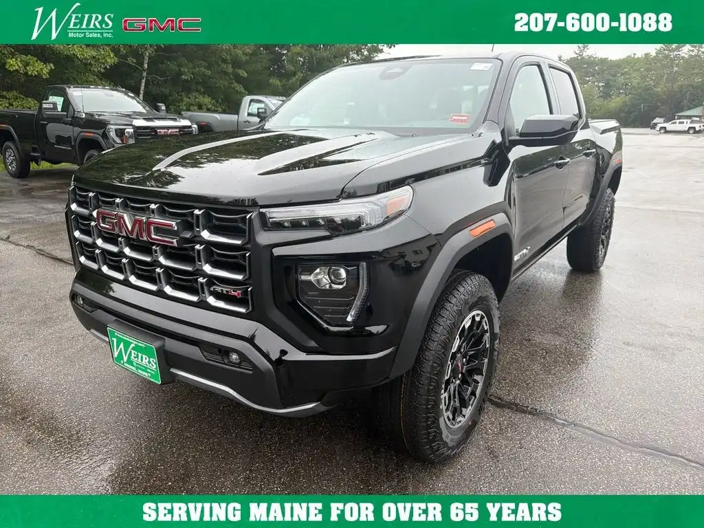 2026 GMC Canyon 4WD AT4 Crew Cab Short Box's photo