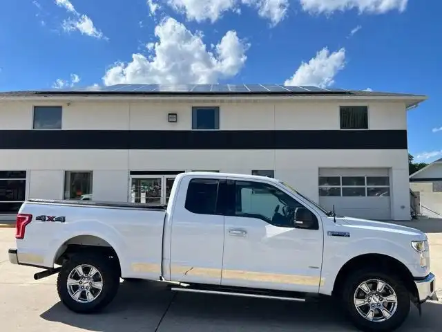 2017 Ford F-150 XLT 4WD SuperCab 6-1/2' Box's photo