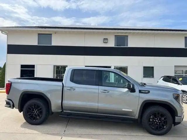 2026 GMC Sierra 4WD Crew Cab Standard Box Elevation's photo