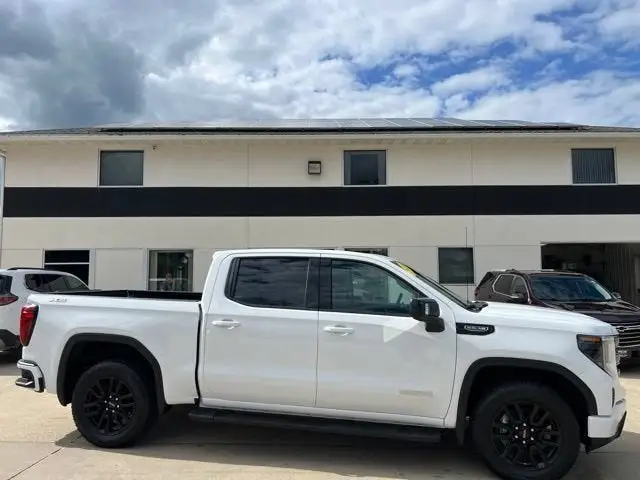 2026 GMC Sierra 4WD Crew Cab Standard Box Elevation photo 1