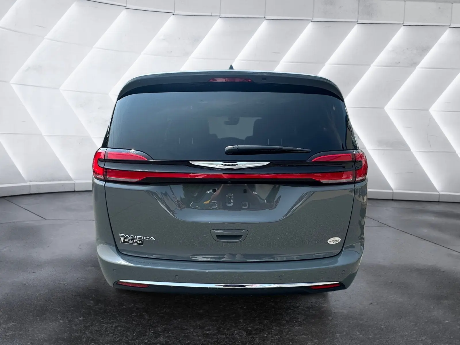 2025 Chrysler Pacifica Select photo 5