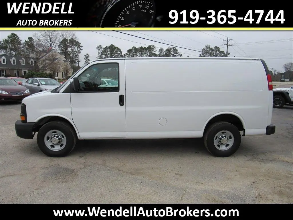 2013 Chevrolet Express Work Van HD 2500 photo 4