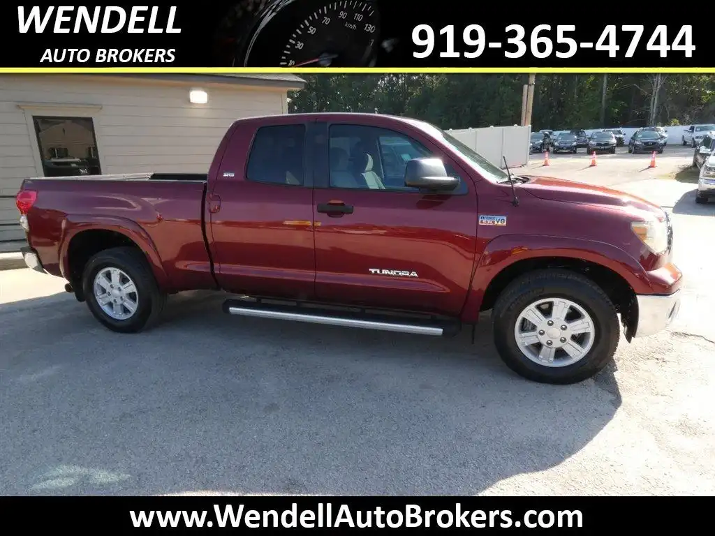 2008 Toyota Tundra 5.7 Auto 4WD SR5 Double Cab's photo
