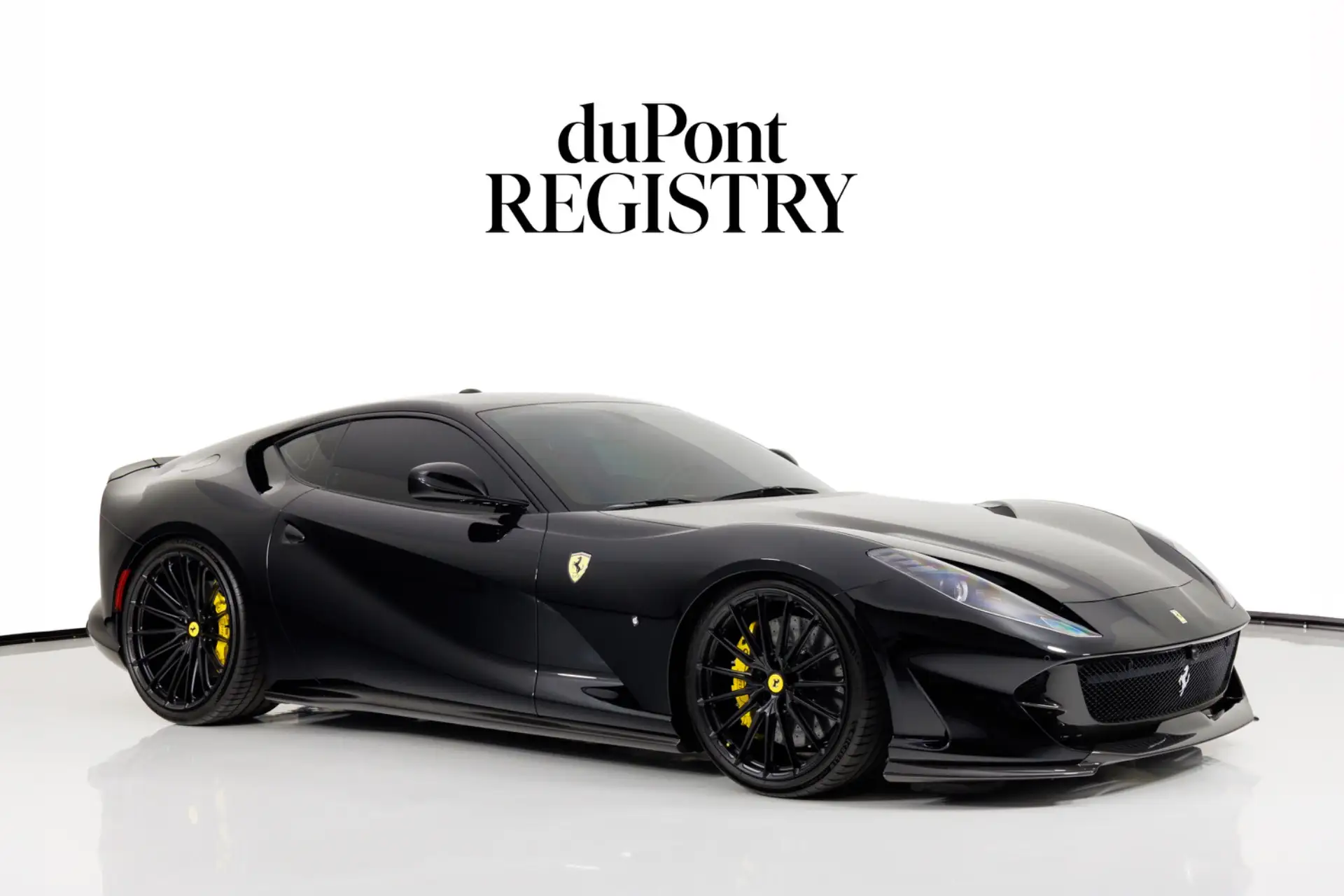 2019 Ferrari 812 Base photo 1
