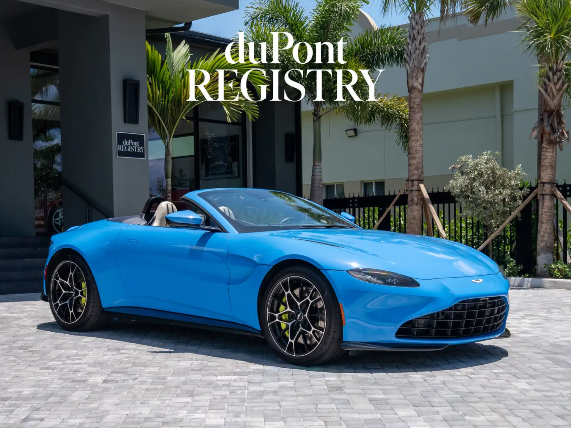 2021 Aston Martin Vantage 4.0 V8 Roadster's photo