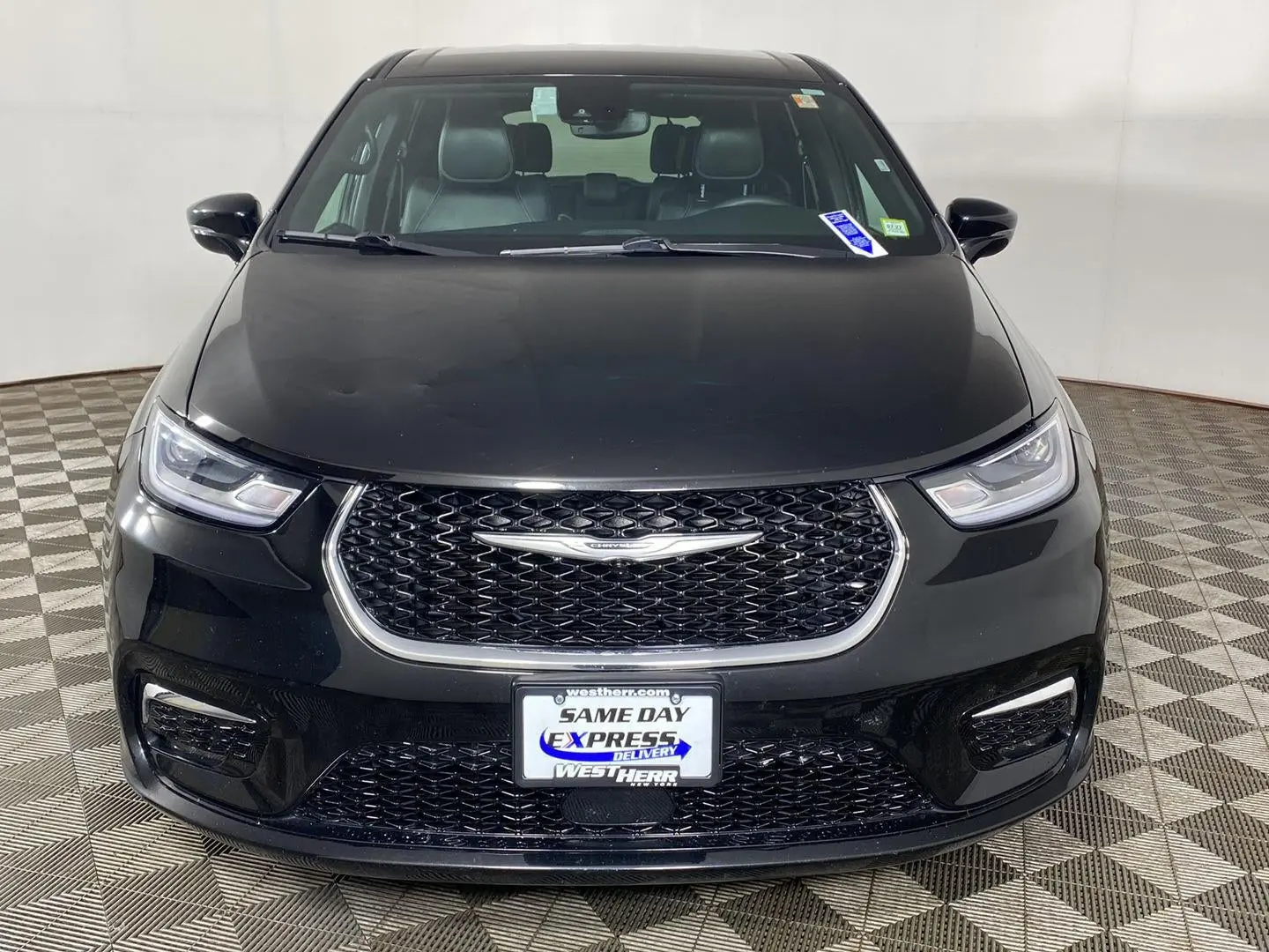 2025 Chrysler Pacifica Select photo 5