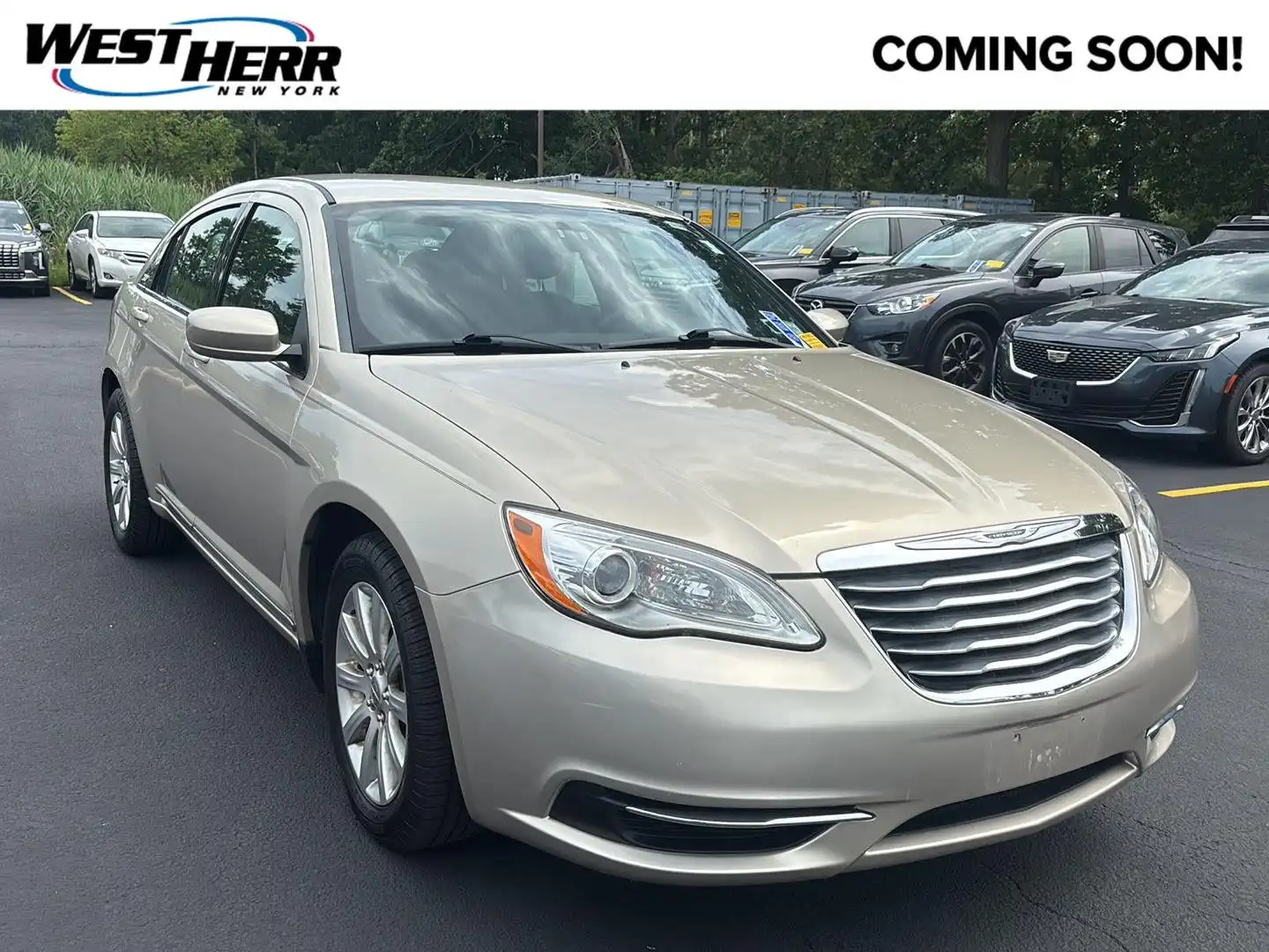 2013 Chrysler 200 Touring's photo