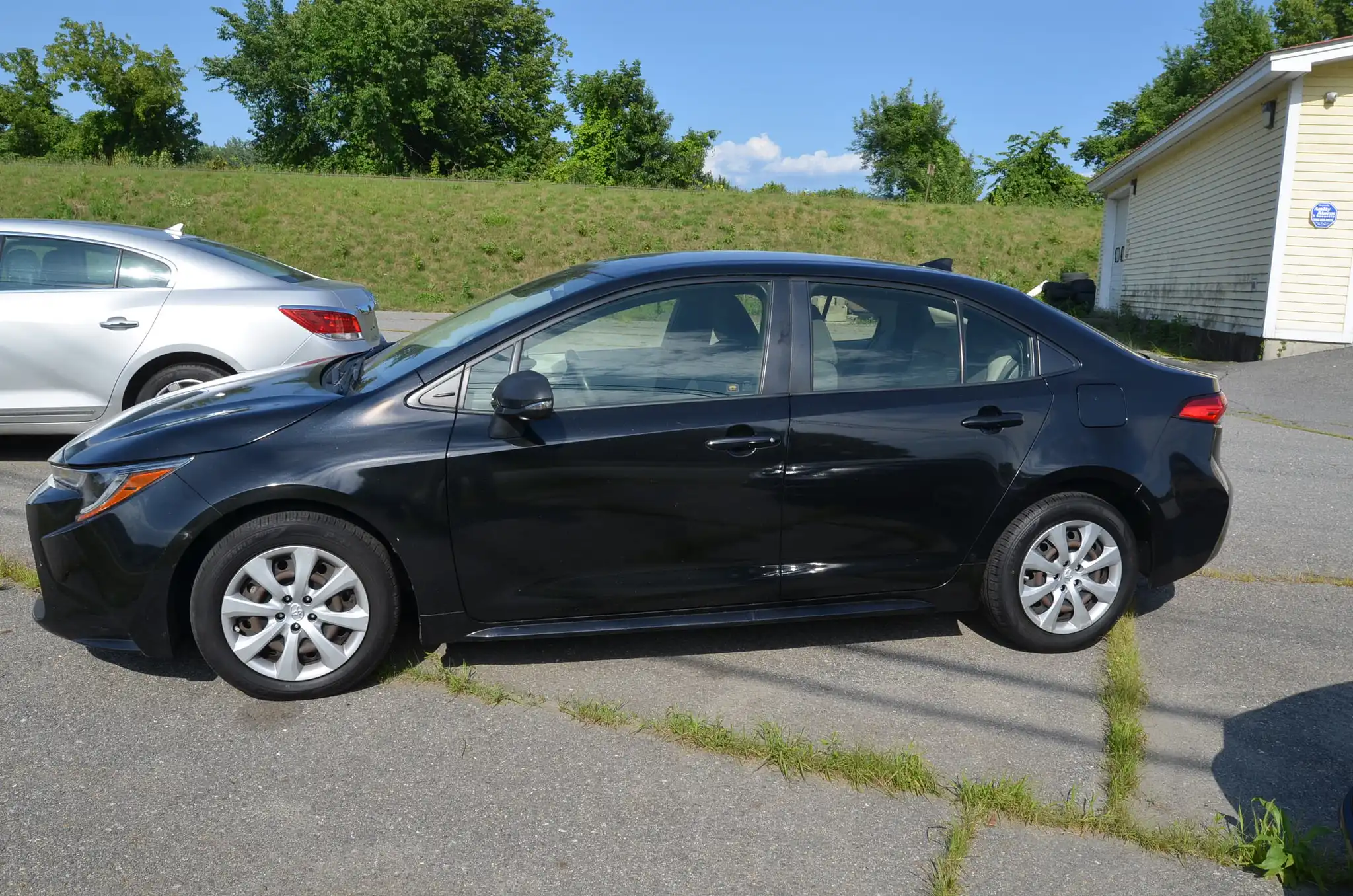 2020 Toyota Corolla LE AT's photo