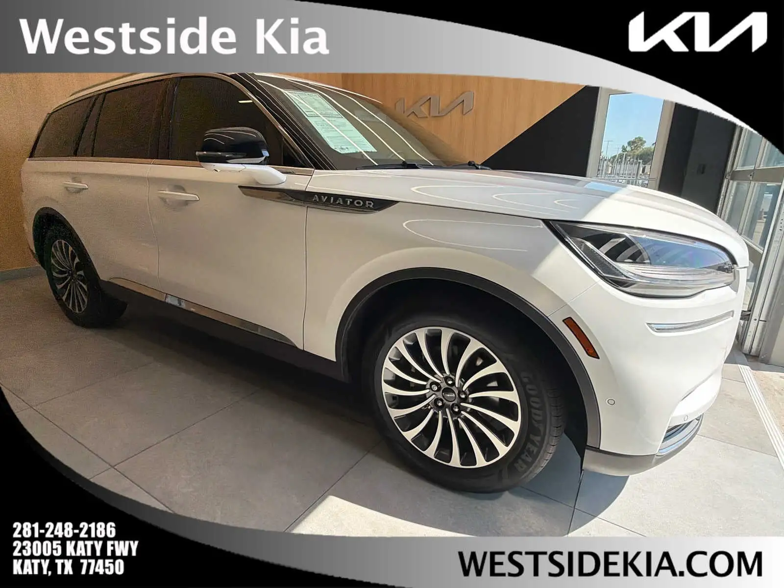 2022 Lincoln Aviator Reserve RWD photo 1