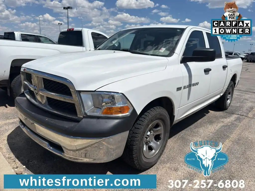 2011 RAM 1500 ST 4x4 Crew Cab's photo