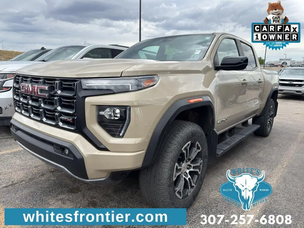 2023 GMC Canyon 4WD AT4 Crew Cab Short Box's photo