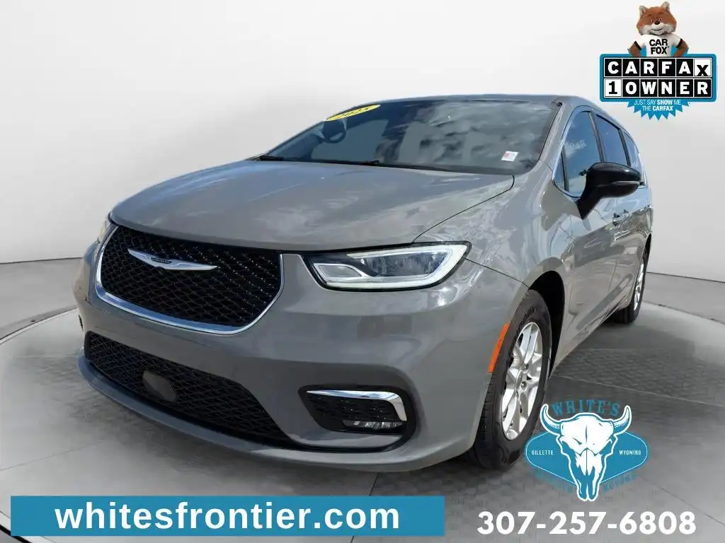 2025 Chrysler Pacifica Select's photo