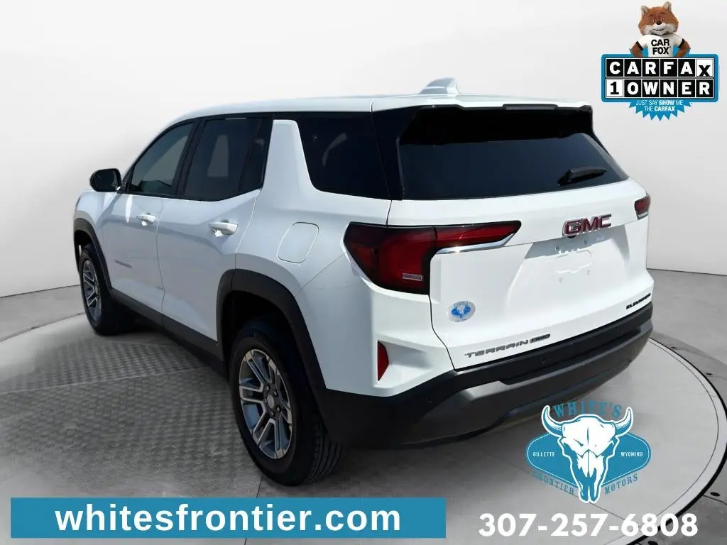 2025 GMC Terrain Elevation AWD photo 3