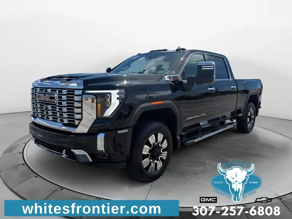 2026 GMC Sierra 4WD Crew Cab Standard Box Denali's photo