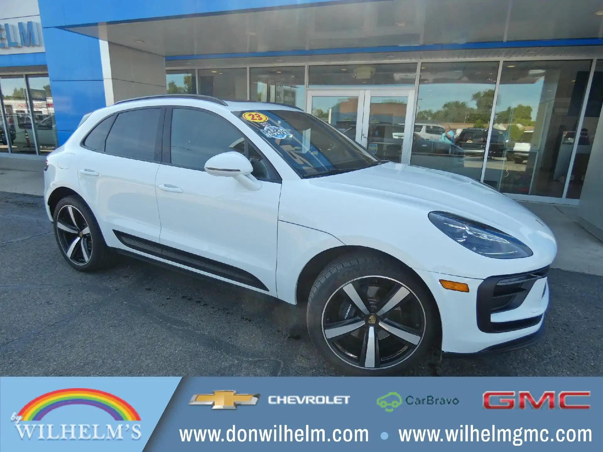 2023 Porsche Macan Base's photo