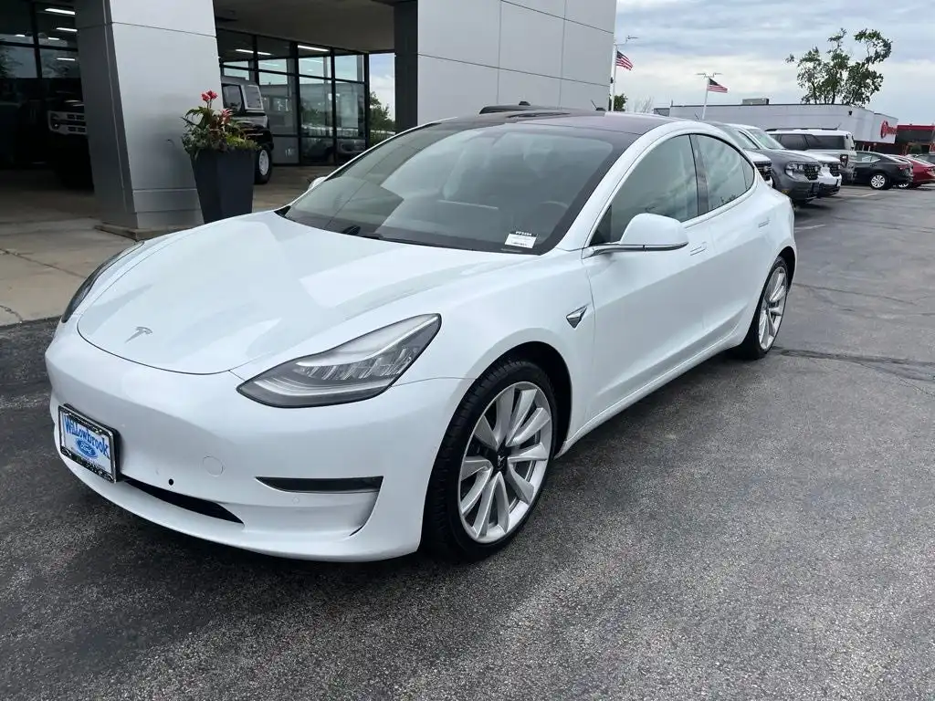 2018 Tesla Model 3 Long Range Dual Motor All-Wheel Drive's photo