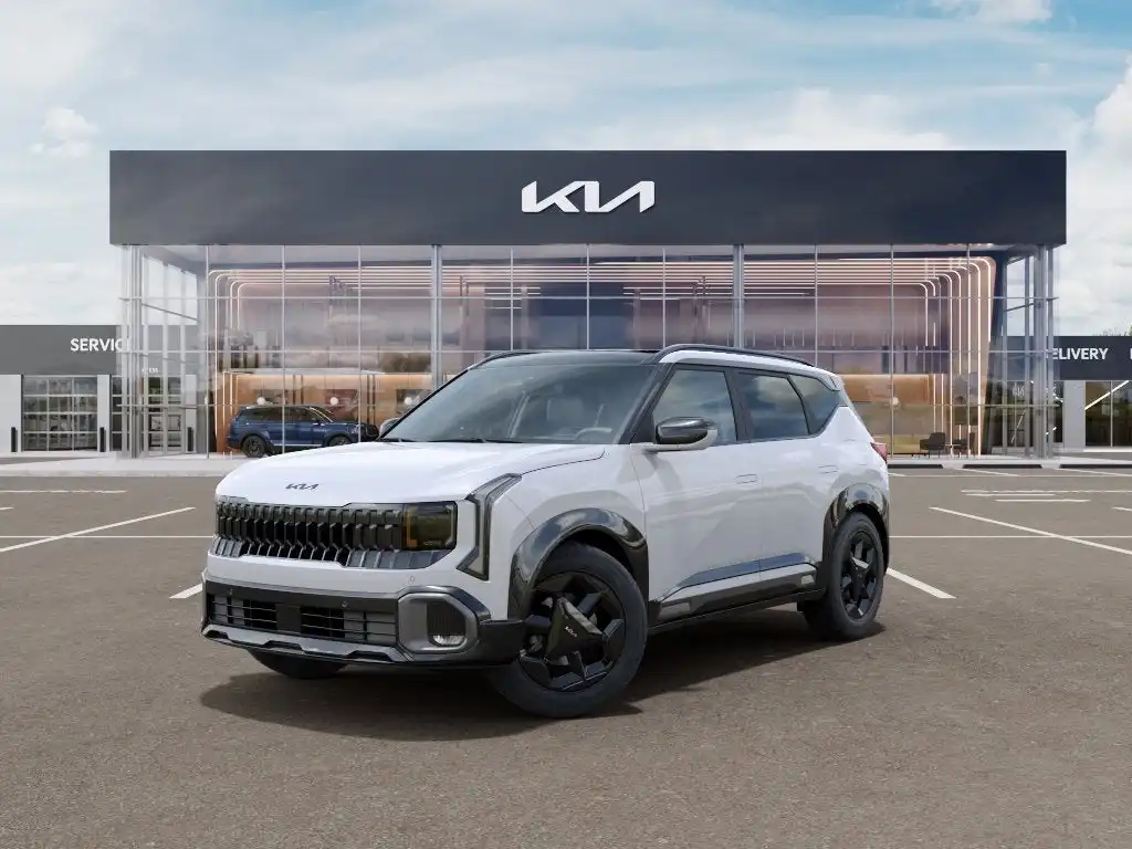 2027 Kia Seltos X-Line AWD S's photo
