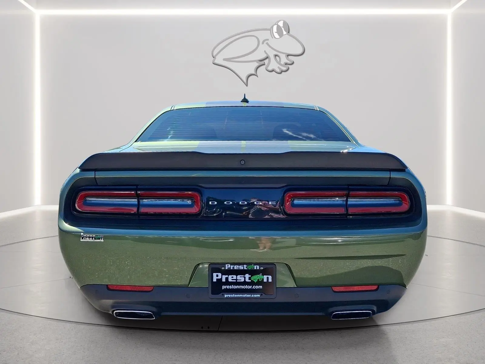 2018 Dodge Challenger SXT Plus photo 4