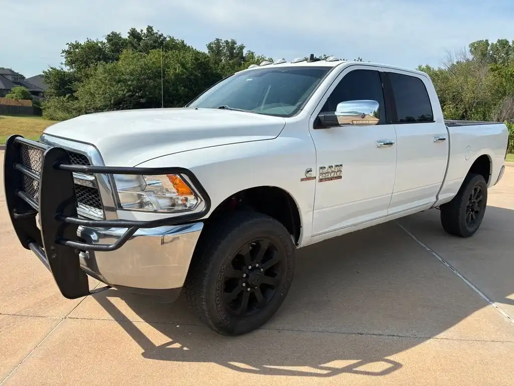 2015 RAM 2500 SLT 4X4 Crew Cab SWB's photo
