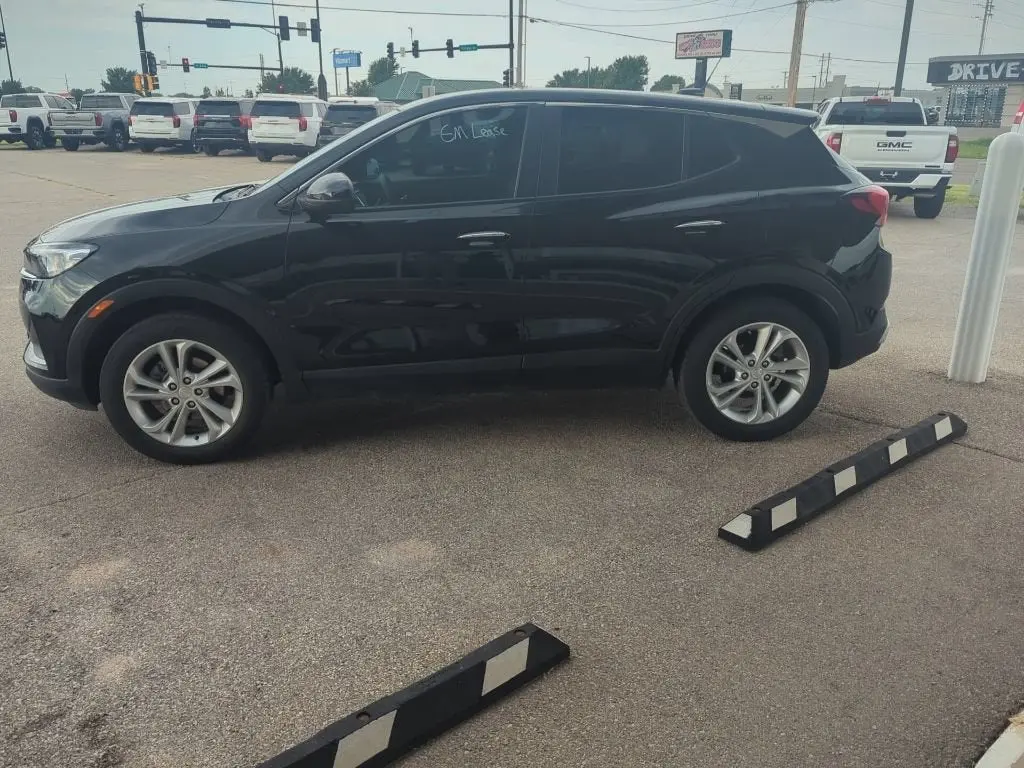 2023 Buick Encore GX Preferred AWD photo 3