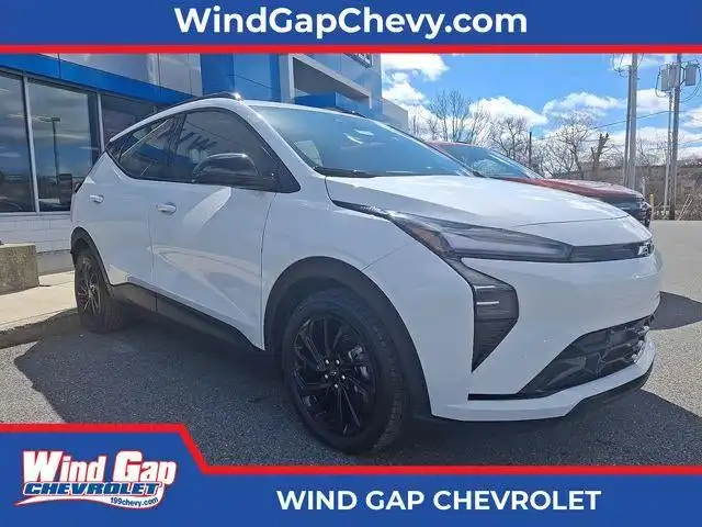 2027 Chevrolet Bolt EV RS Auto's photo
