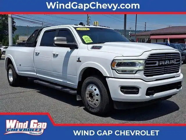 2021 RAM 3500 Laramie 4X4 Crew Cab LWB's photo