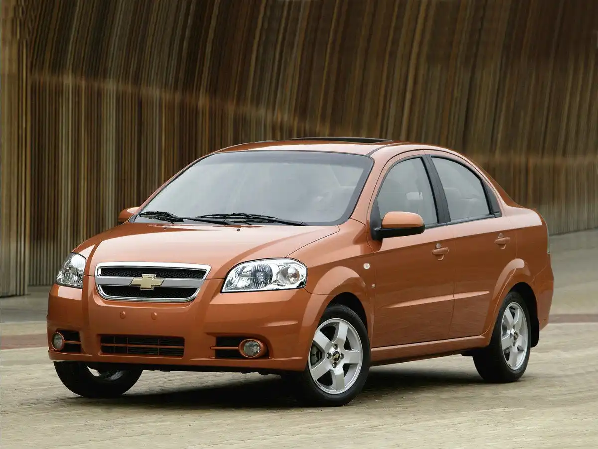 2010 Chevrolet Aveo 1LT's photo