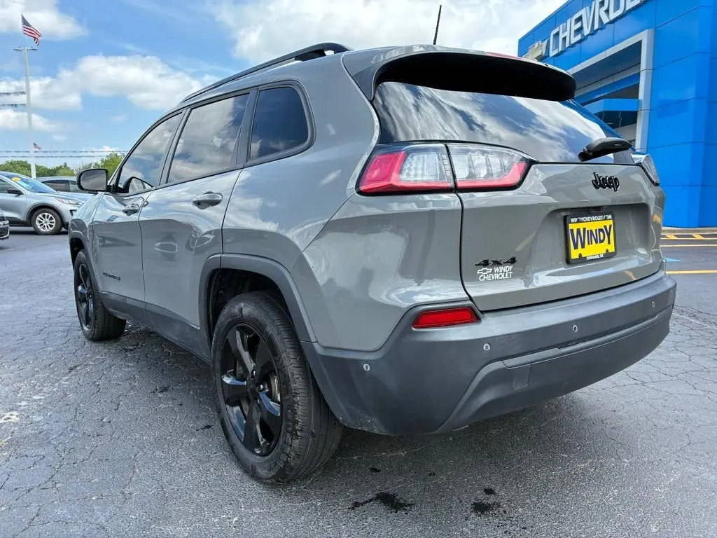 2023 Jeep Cherokee Altitude Lux 4X4 photo 4