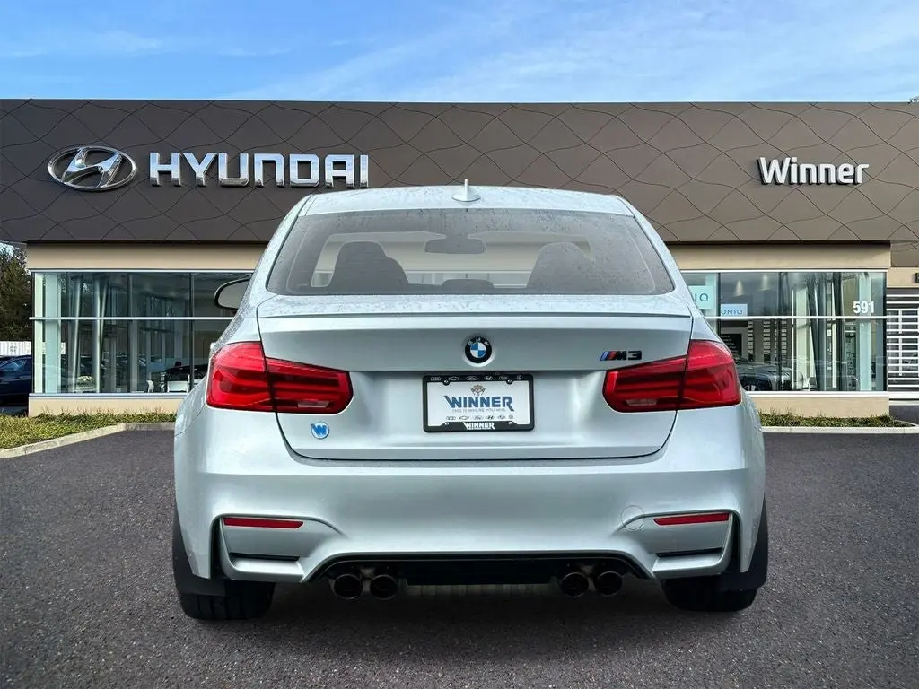 2018 BMW M3 Base photo 3
