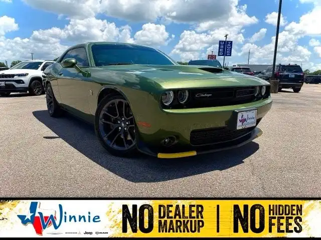 2023 Dodge Challenger R/T Scat Pack's photo