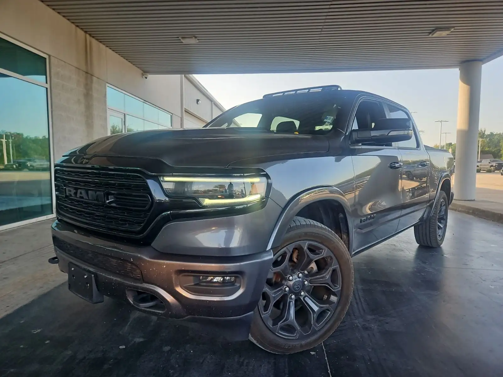 2024 RAM 1500 Limited 4x4 Crew Cab 5'7's photo