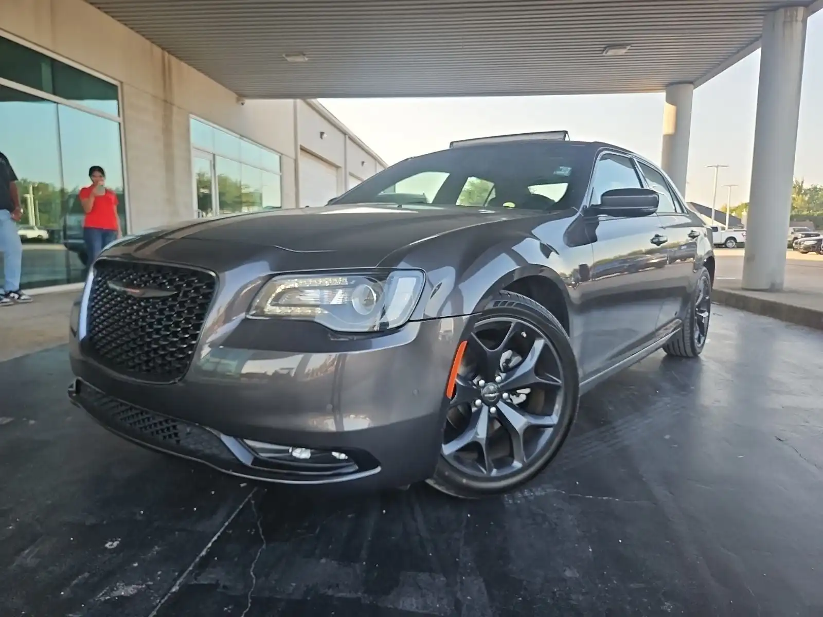 2023 Chrysler 300 S's photo