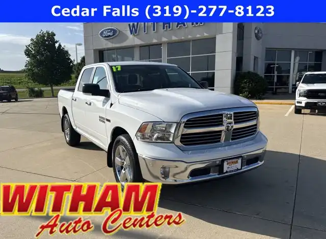 2017 RAM 1500 Big Horn 4x4 Crew Cab 5'7's photo