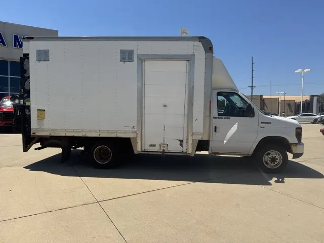 2012 Ford E-Series undefined photo 3