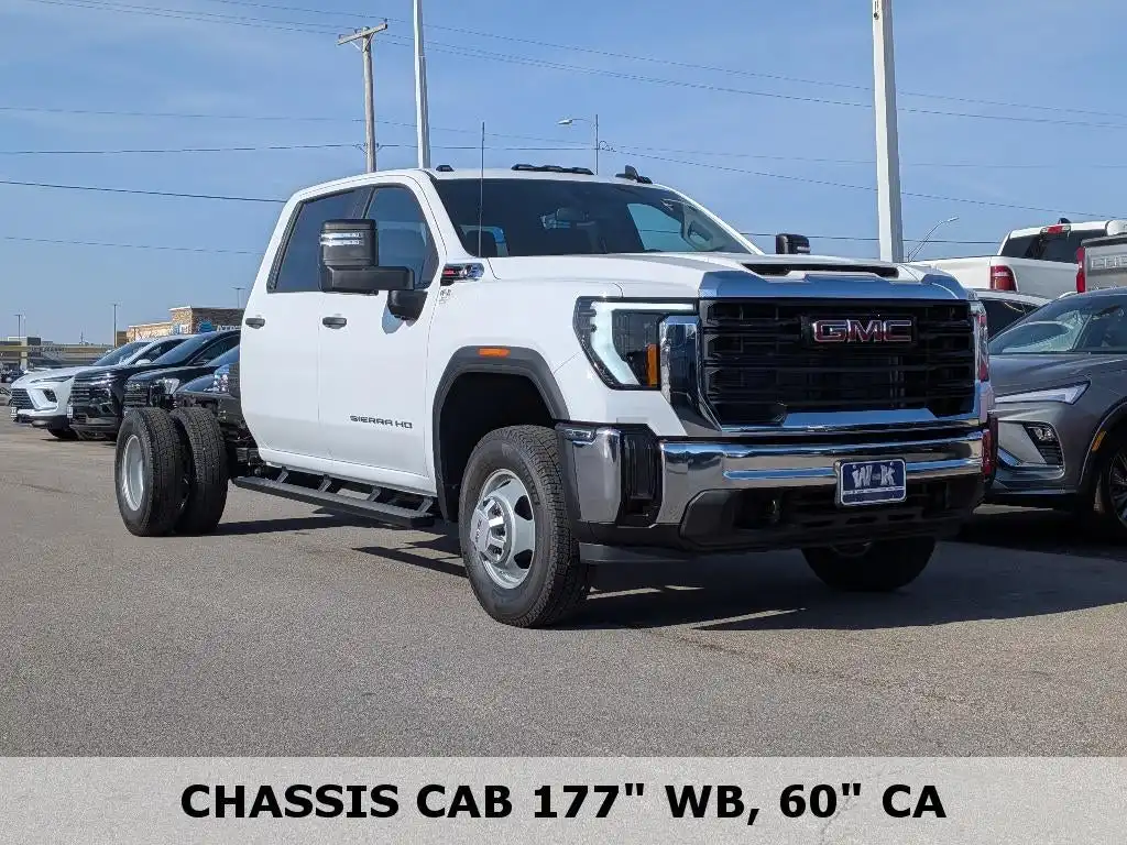 2026 GMC Sierra 4WD Crew Cab Chassis Pro's photo