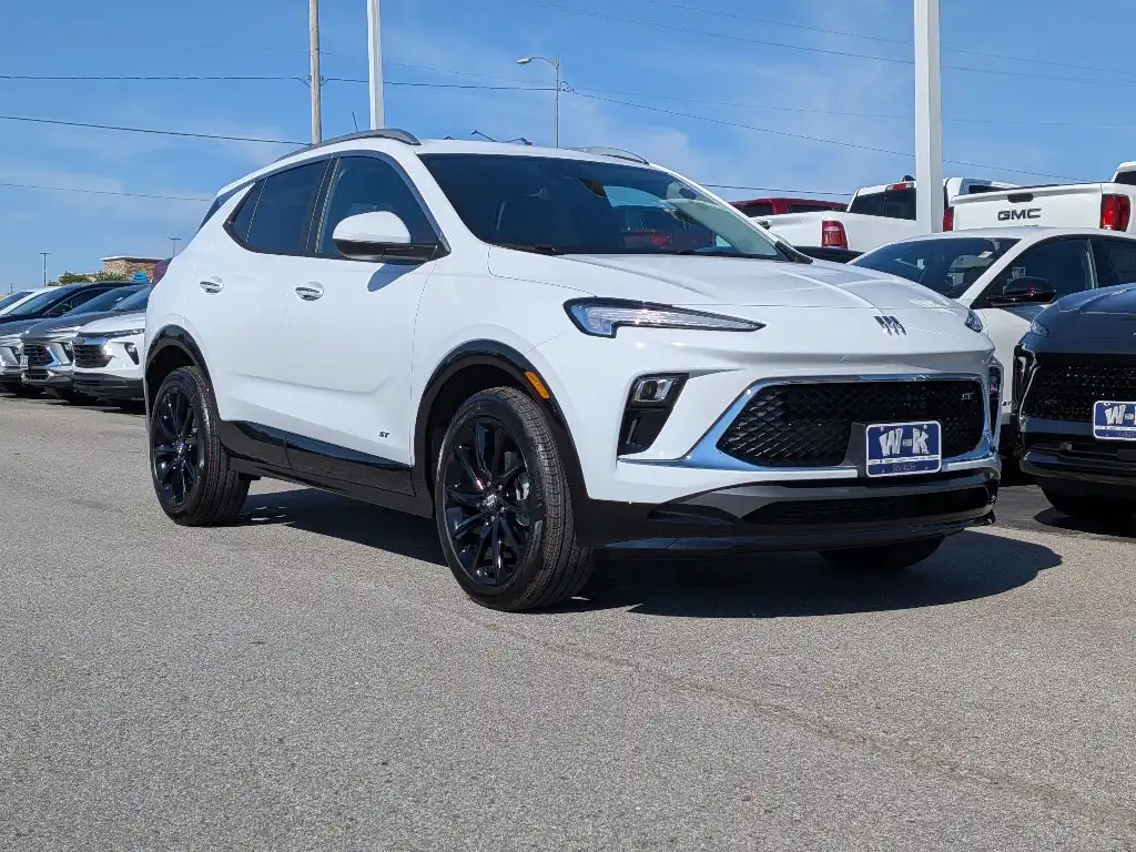 2026 Buick Encore GX Sport Touring's photo