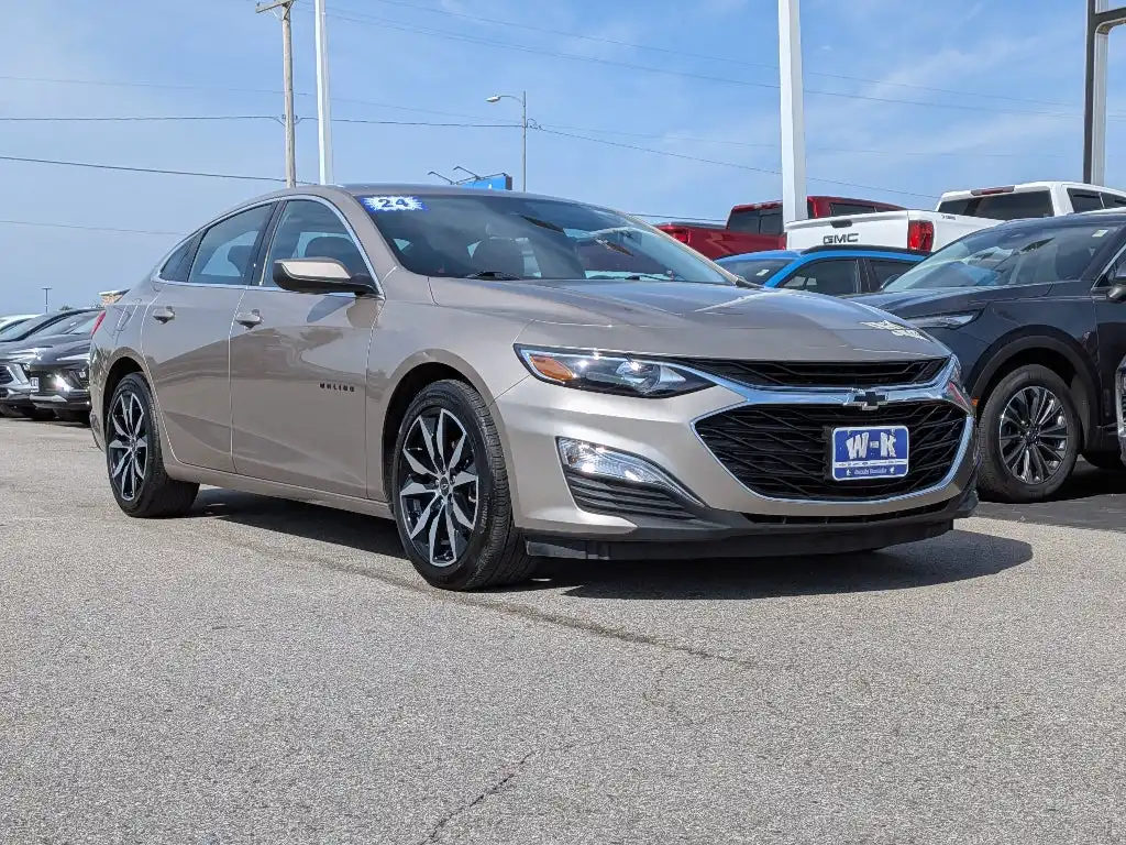 2024 Chevrolet Malibu RS's photo