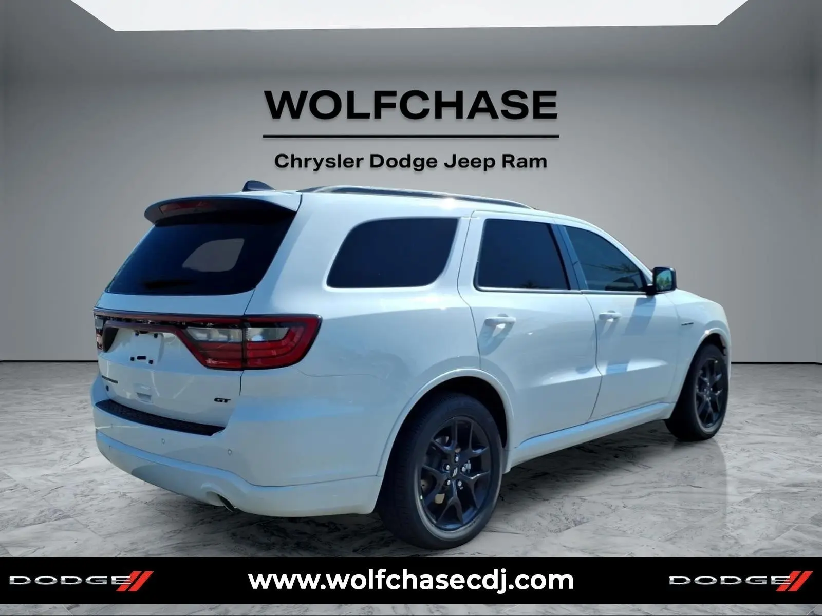2027 Dodge Durango HEMI V8 GT AWD photo 5