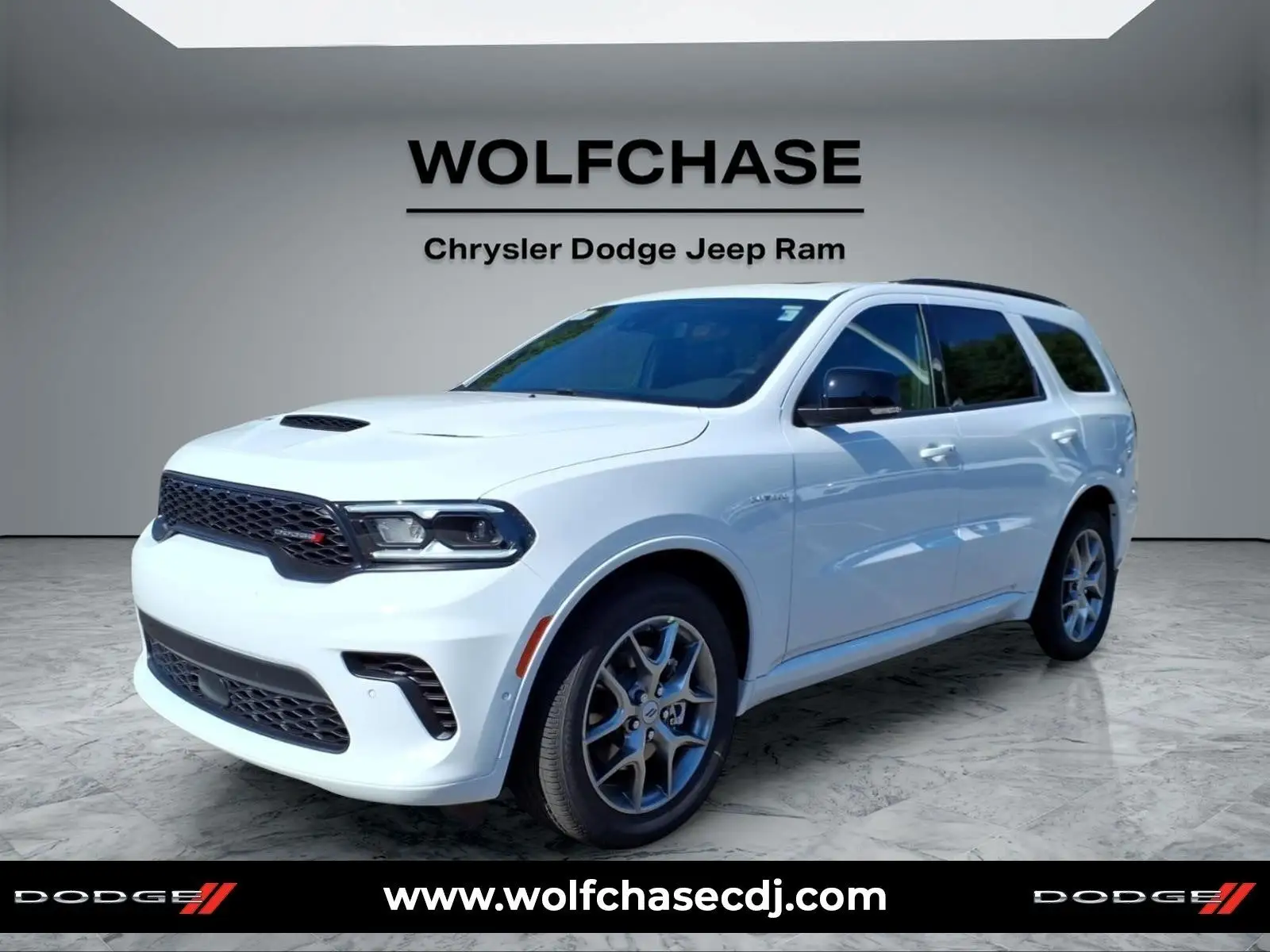 2027 Dodge Durango HEMI V8 GT AWD Plus photo 1