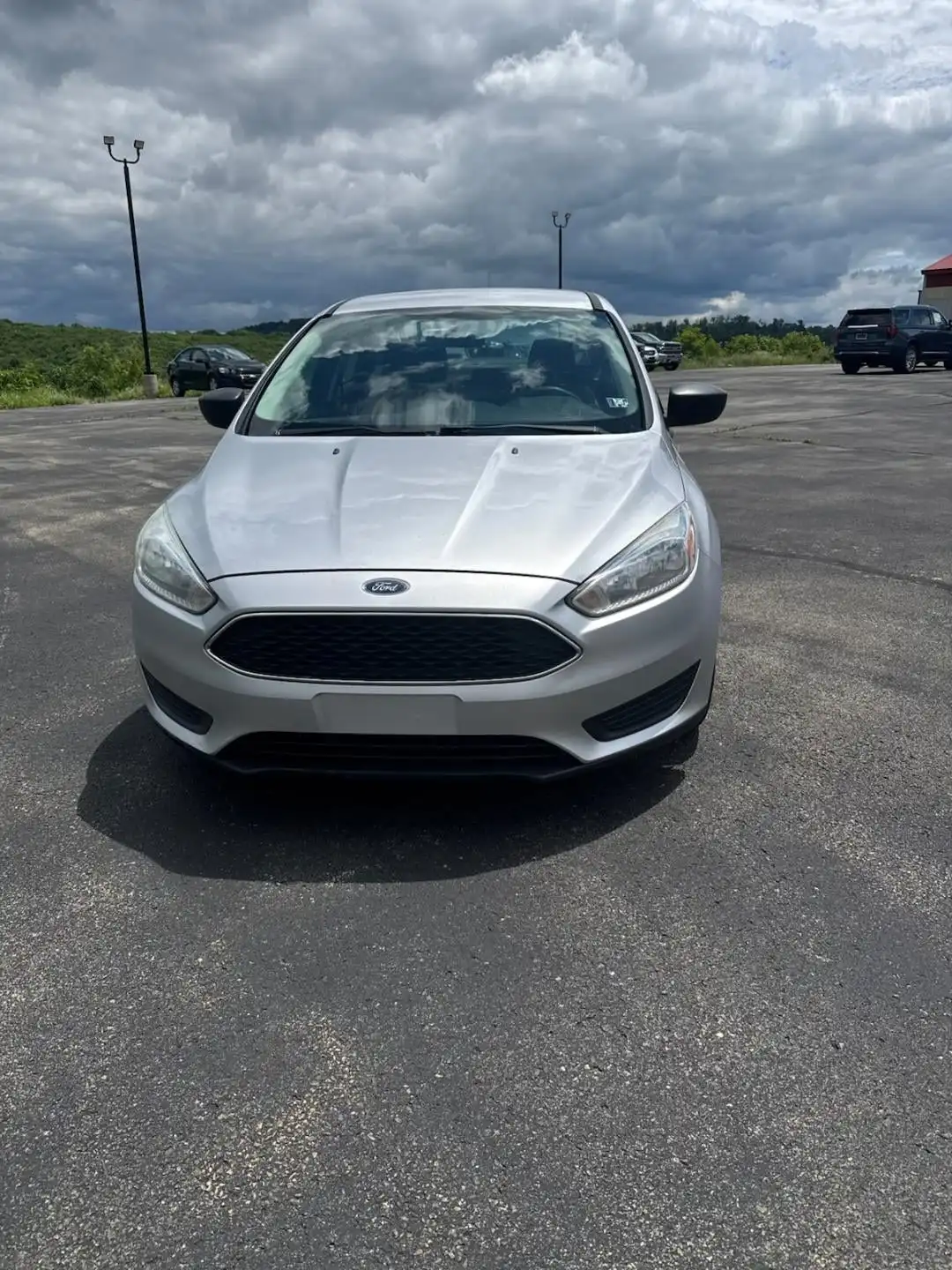 2016 Ford Focus Sedan S's photo