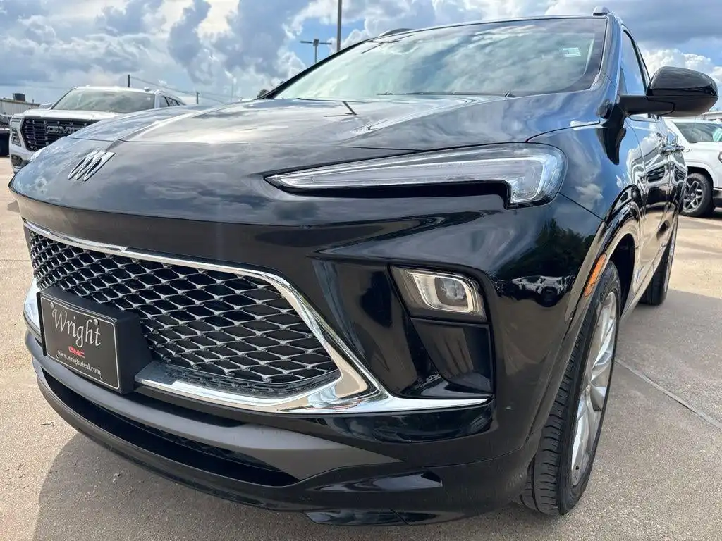 2024 Buick Encore GX Avenir's photo