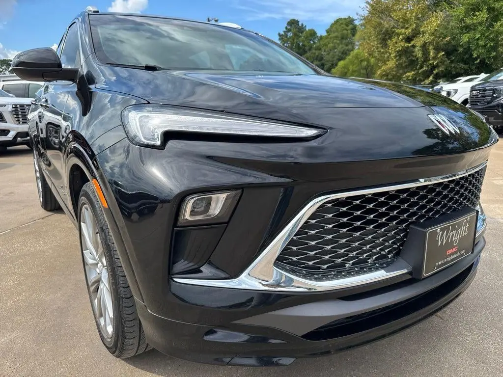 2024 Buick Encore GX Avenir photo 4