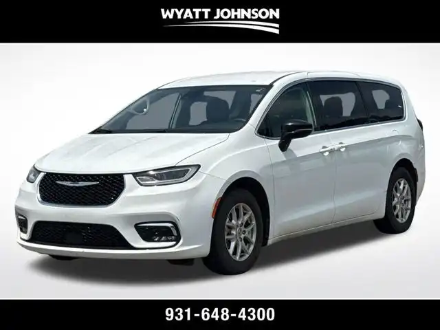 2024 Chrysler Pacifica Touring L's photo