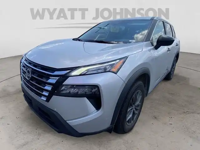 2024 Nissan Rogue S FWD's photo