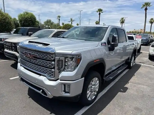 2020 GMC Sierra 4WD Crew Cab Standard Box Denali's photo